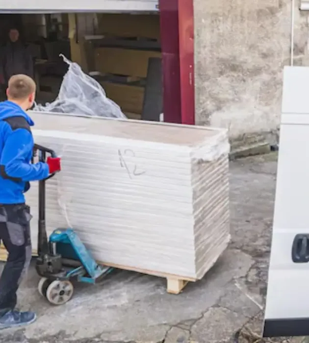 نقل عفش صامطة إلى الرياض بسهولة وجودة مع نجمة الجنوب